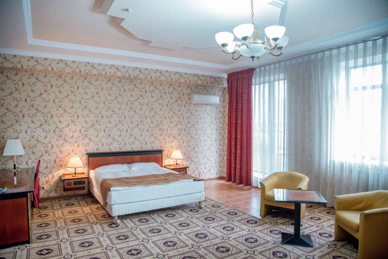 Экипаж Hotell Alma-Ata Exteriör bild